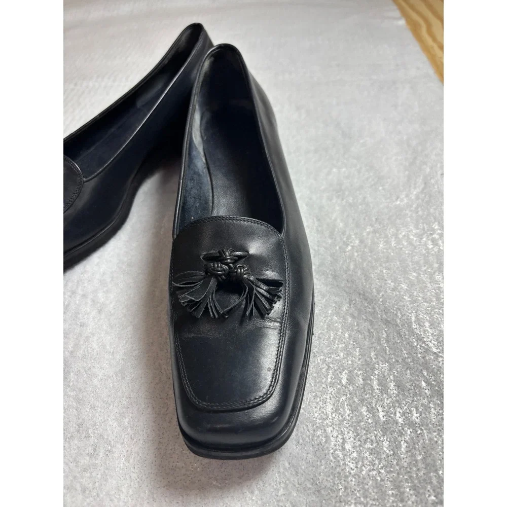 Salvatore Ferragamo Black Leather Tassel Loafers 8.5 Women's Dress Shoes Classic
